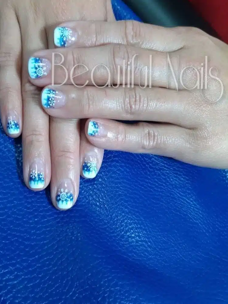 manicure and polish at Beautiful Nails